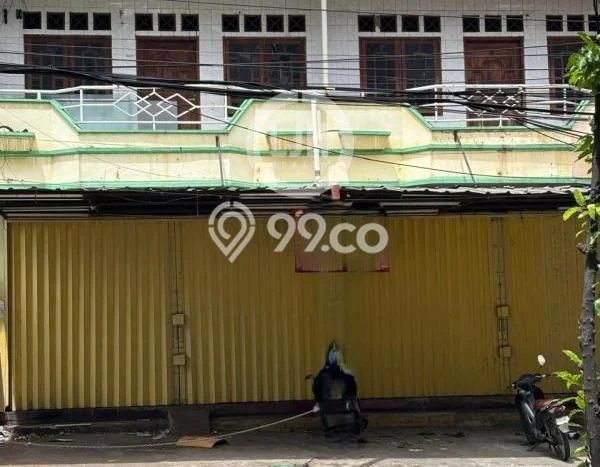 Unit Ruko Disewa Lokasi Duren Sawit, Jakarta Timur Spesifikasi Luas Bangunan 300m2 Unit Ruko Disewa Lokasi Duren Sawit, Jakarta Timur Spesifikasi Luas Bangunan 300m2