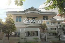 Ready to Use! Luxury House LT 260m2 Desain Elegan di Harapan Indah Ready to Use! Luxury House LT 260m2 Desain Elegan di Harapan Indah