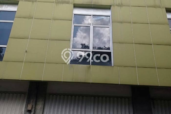 Ruko Bagus Dijual LB 200m2 Lokasi Strategis Surabaya Area Cocok untuk Bisnis Ruko Bagus Dijual LB 200m2 Lokasi Strategis Surabaya Area Cocok untuk Bisnis