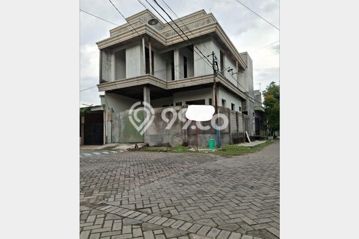 For Sale Rumah 4 Kamar Lokasi Ideal Nyaman dan Strategis di Sidoarjo For Sale Rumah 4 Kamar Lokasi Ideal Nyaman dan Strategis di Sidoarjo
