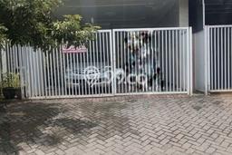 Hunian Mewah LB 144m2 Siap Pakai Desain Elegan di Pondok Tjandra, Sidoarjo Hunian Mewah LB 144m2 Siap Pakai Desain Elegan di Pondok Tjandra, Sidoarjo