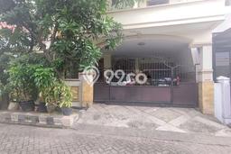 Rumah Mewah LB 300m2 Siap Pakai Desain Elegan di Manyar, Surabaya Rumah Mewah LB 300m2 Siap Pakai Desain Elegan di Manyar, Surabaya