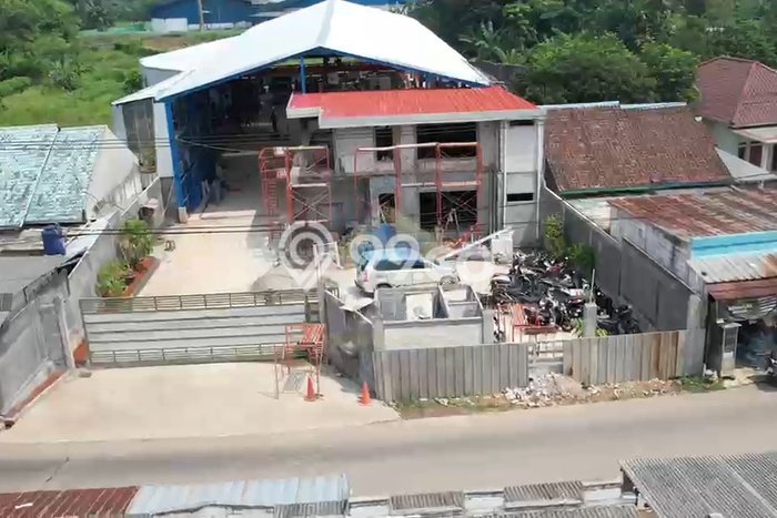 Unit Gudang Dijual di Jambe Tangerang Luas Bangunan 2000m2 Unit Gudang Dijual di Jambe Tangerang Luas Bangunan 2000m2
