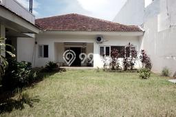 Rumah Mewah Siap Huni LT 652m2 di Menteng, Jakarta Pusat Rumah Mewah Siap Huni LT 652m2 di Menteng, Jakarta Pusat