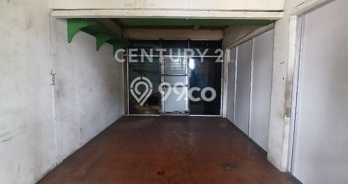 Area Ramai! Ruko Dijual di Kemang untuk Bisnis Luas Bangunan 213m2 Area Ramai! Ruko Dijual di Kemang untuk Bisnis Luas Bangunan 213m2
