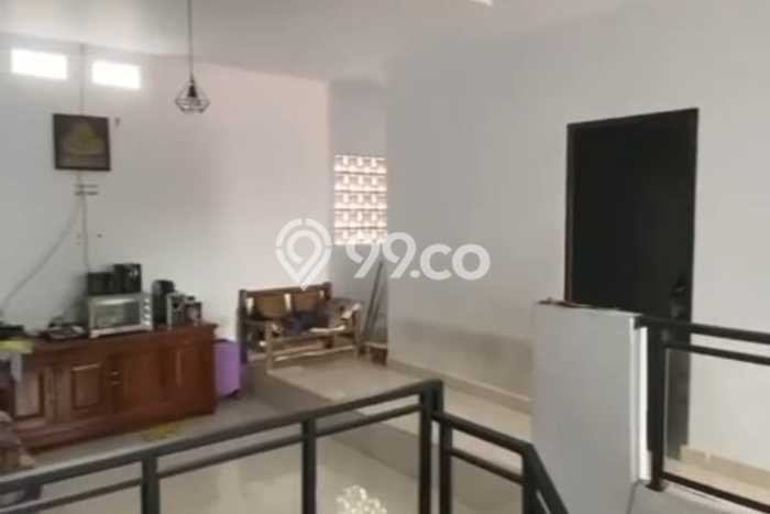 Rumah Murah LT 100m2 di Jatiwaringin Lingkungan Asri Rumah Murah LT 100m2 di Jatiwaringin Lingkungan Asri