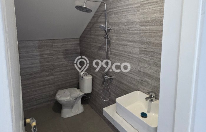 For Sale Rumah 4 Kamar Lokasi Strategis Nyaman dan Strategis di Mulyorejo For Sale Rumah 4 Kamar Lokasi Strategis Nyaman dan Strategis di Mulyorejo