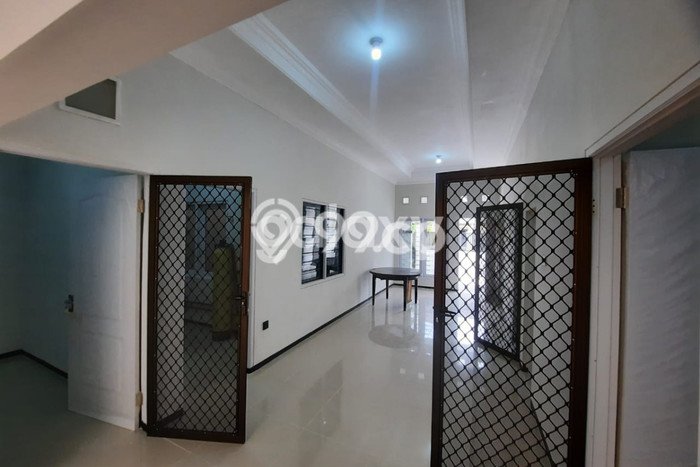 Dijual Cepat Rumah Favorit Siap Huni LB 126m2 di Mulyorejo, Surabaya Dijual Cepat Rumah Favorit Siap Huni LB 126m2 di Mulyorejo, Surabaya
