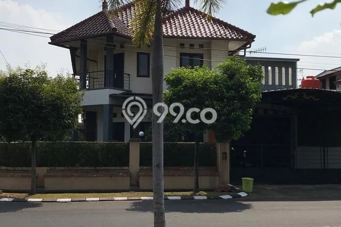 Ready to Use! Luxury House LT 295m2 Desain Modern di Kemang Pratama Ready to Use! Luxury House LT 295m2 Desain Modern di Kemang Pratama