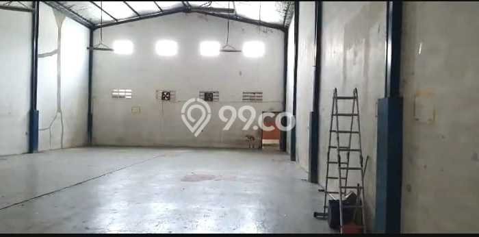Gudang Disewa di Bandung dengan LB 360m2 Area Komersial Ramai Gudang Disewa di Bandung dengan LB 360m2 Area Komersial Ramai