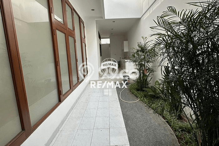 Dijual Rumah Premium dengan Fasilitas Sekitar Lengkap di Kebayoran Lama, Jakarta Selatan Dijual Rumah Premium dengan Fasilitas Sekitar Lengkap di Kebayoran Lama, Jakarta Selatan