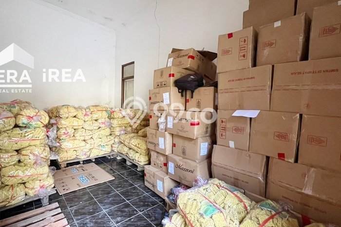 Gudang Dijual di Jebres Solo dengan Luas Bangunan 1100m2 Gudang Dijual di Jebres Solo dengan Luas Bangunan 1100m2