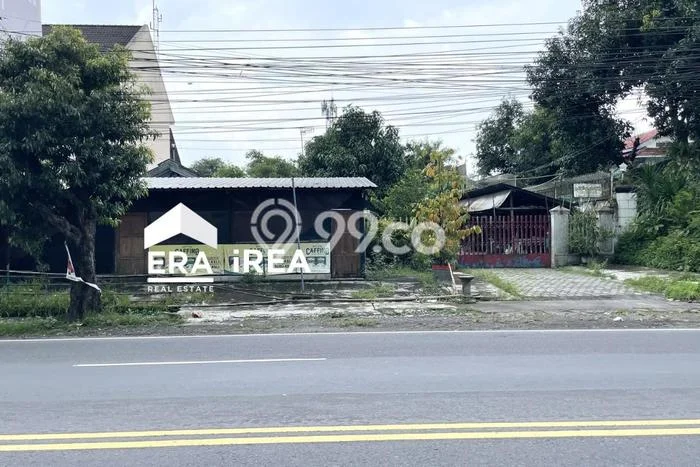 Dijual Tanah di Colomadu Karanganyar Luas 2750m2 SHM Dijual Tanah di Colomadu Karanganyar Luas 2750m2 SHM