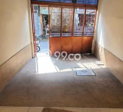 Rumah Sewa Jakarta Barat LT 96m2 LB 180m2 Area Jelambar Rumah Sewa Jakarta Barat LT 96m2 LB 180m2 Area Jelambar