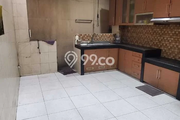 Rumah Sewa Jakarta Barat LT 96m2 LB 180m2 Area Jelambar Rumah Sewa Jakarta Barat LT 96m2 LB 180m2 Area Jelambar