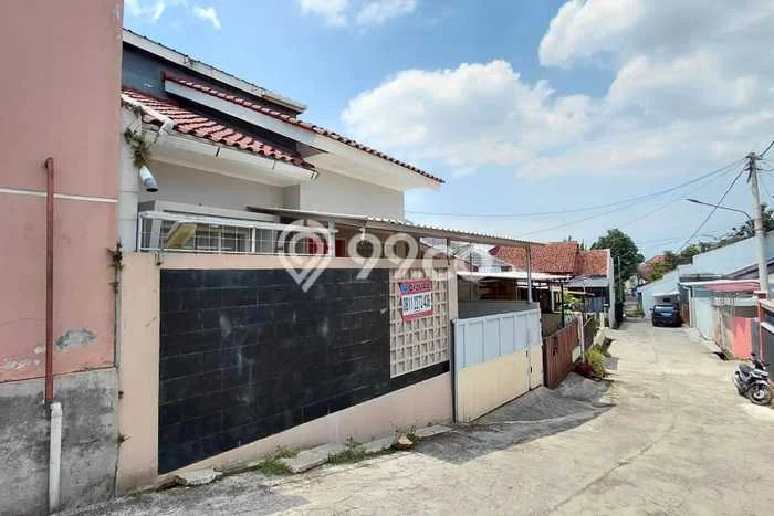 Jual Rumah Strategis Bagus Punya 3 KT di Cimahi Utara Cimahi SHM Jual Rumah Strategis Bagus Punya 3 KT di Cimahi Utara Cimahi SHM