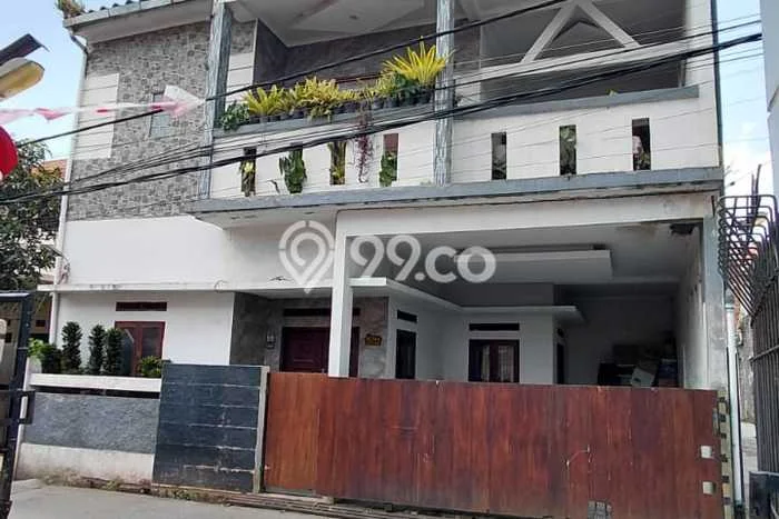 Rumah Modern Cantik 3 KT Bisa Langsung Pindah di Cimahi Selatan Rumah Modern Cantik 3 KT Bisa Langsung Pindah di Cimahi Selatan