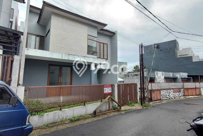 Rumah Modern Minimalis 4 KT Bisa Langsung Pindah di Cimahi Utara Rumah Modern Minimalis 4 KT Bisa Langsung Pindah di Cimahi Utara