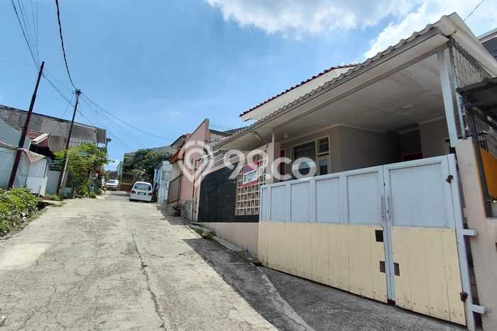 Jual Rumah Strategis Bagus Punya 3 KT di Cimahi Utara Cimahi SHM Jual Rumah Strategis Bagus Punya 3 KT di Cimahi Utara Cimahi SHM