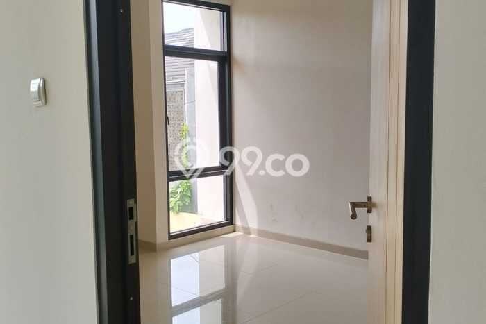 Jual Rumah Strategis Bagus Punya 3 KT di BSD Tangerang Selatan SHM Jual Rumah Strategis Bagus Punya 3 KT di BSD Tangerang Selatan SHM