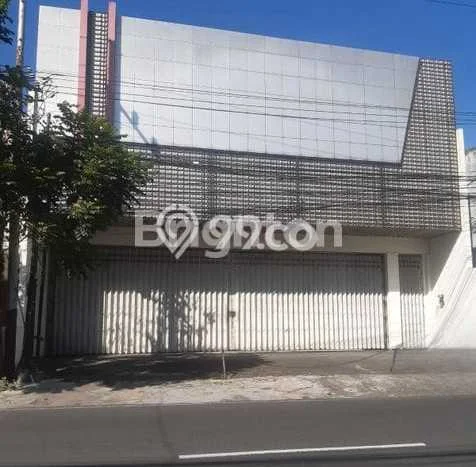 Ruko disewakan di Klojen Malang dengan luas bangunan 380m2 Ruko disewakan di Klojen Malang dengan luas bangunan 380m2