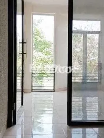 FOR RENT! Ruko di Sawojajar Cocok untuk Bisnis 100m2 FOR RENT! Ruko di Sawojajar Cocok untuk Bisnis 100m2