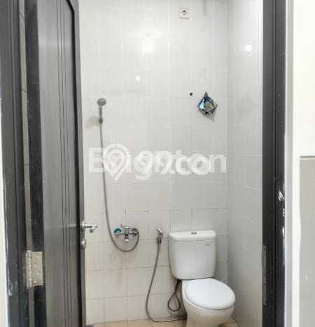 Disewakan! Rumah 2 Kamar Tidur &
1 Kamar Mandi di Tidar, Malang Disewakan! Rumah 2 Kamar Tidur &
1 Kamar Mandi di Tidar, Malang