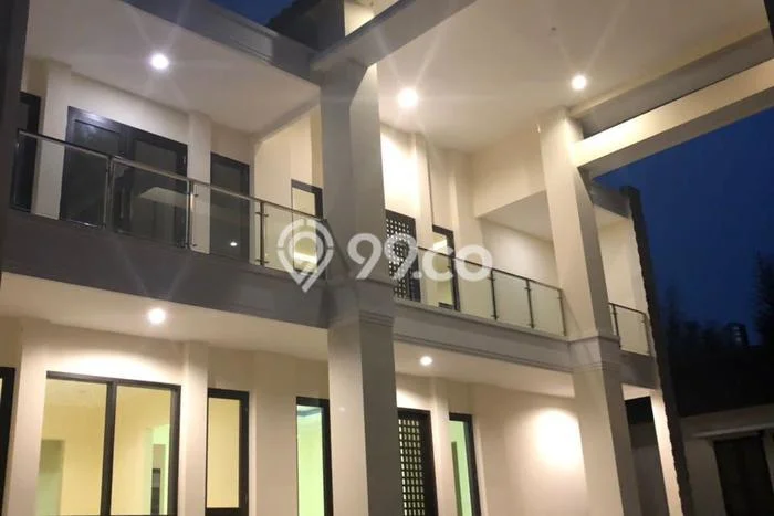 Dijual Rumah Luas Elegan Dengan View Eksklusif di Bareng, Malang Dijual Rumah Luas Elegan Dengan View Eksklusif di Bareng, Malang