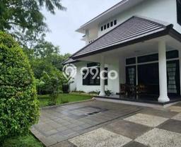 For Sale! Luxury House LT 600m2 Desain Elegan di Bandung Kota For Sale! Luxury House LT 600m2 Desain Elegan di Bandung Kota