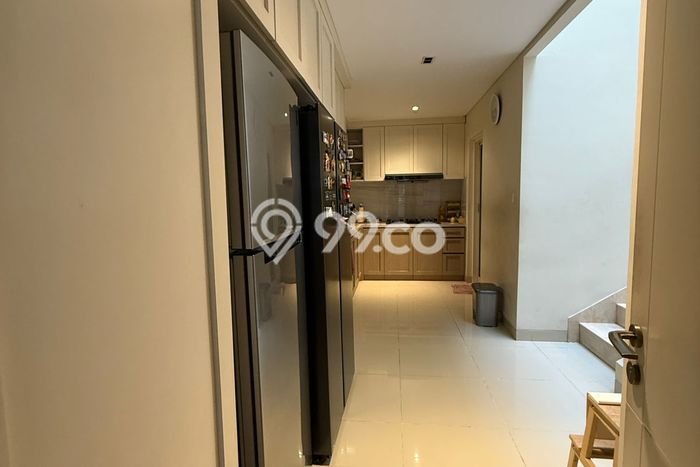 Rumah Elit Modern Tanpa Renovasi di Gading Serpong Tangerang Rumah Elit Modern Tanpa Renovasi di Gading Serpong Tangerang