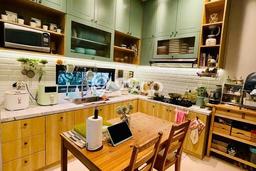 For Sale! Luxury House LT 180m2 Desain Elegan di BSD For Sale! Luxury House LT 180m2 Desain Elegan di BSD