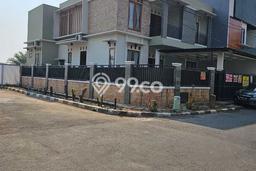 Dijual Rumah Mewah Exclusive di Cakung, Jakarta Timur Dijual Rumah Mewah Exclusive di Cakung, Jakarta Timur