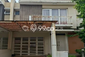 Disewakan! Rumah 3 Kamar Tidur &
4 Kamar Mandi di Summarecon Bekasi, Bekasi Disewakan! Rumah 3 Kamar Tidur &
4 Kamar Mandi di Summarecon Bekasi, Bekasi