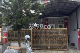 Disewakan! Rumah 3 Kamar Tidur &
2 Kamar Mandi di Harapan Indah, Bekasi Disewakan! Rumah 3 Kamar Tidur &
2 Kamar Mandi di Harapan Indah, Bekasi