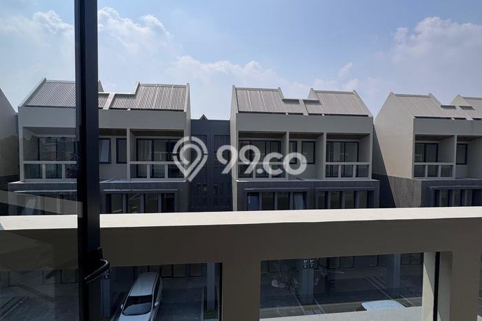 Area Ramai! Ruko Dijual di BSD untuk Bisnis Luas Bangunan 270m2 Area Ramai! Ruko Dijual di BSD untuk Bisnis Luas Bangunan 270m2