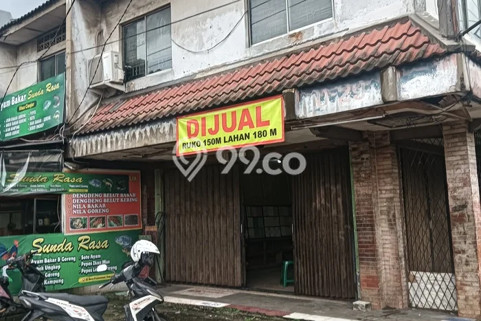 Ruko Dijual di Depok LT 186m2 & LB 90m2 Lokasi Terbaik! Ruko Dijual di Depok LT 186m2 & LB 90m2 Lokasi Terbaik!