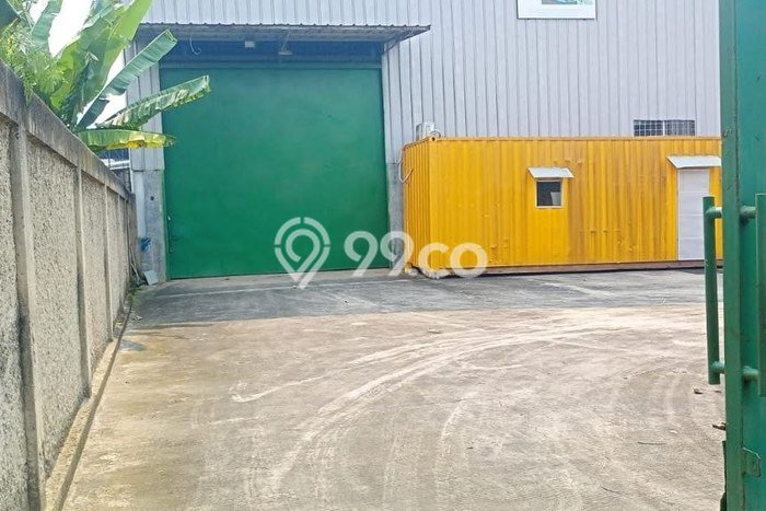 Disewakan Gudang di Kawasan Ramai Narogong Luas 700m2 Disewakan Gudang di Kawasan Ramai Narogong Luas 700m2