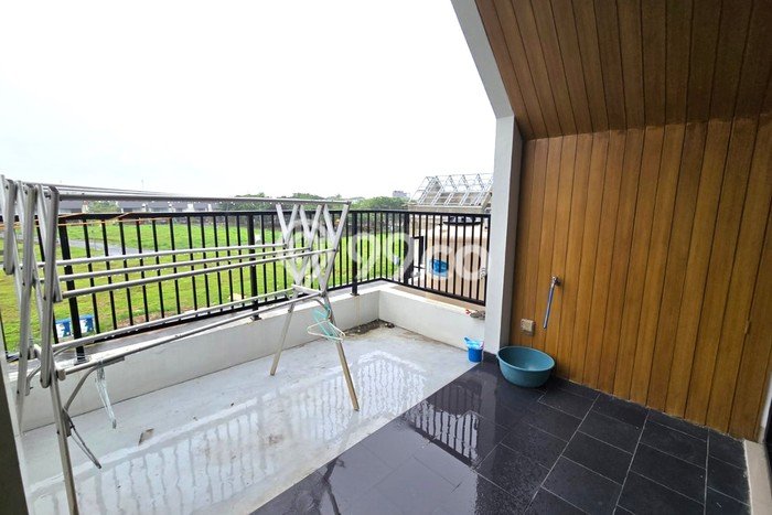 Rumah Luas Asri 3 KT Siap Pakai di Jakarta Garden City Jakarta Timur Rumah Luas Asri 3 KT Siap Pakai di Jakarta Garden City Jakarta Timur