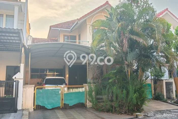 Ready to Use! Luxury House LT 200m2 Desain Modern di Pakuwon Indah Ready to Use! Luxury House LT 200m2 Desain Modern di Pakuwon Indah