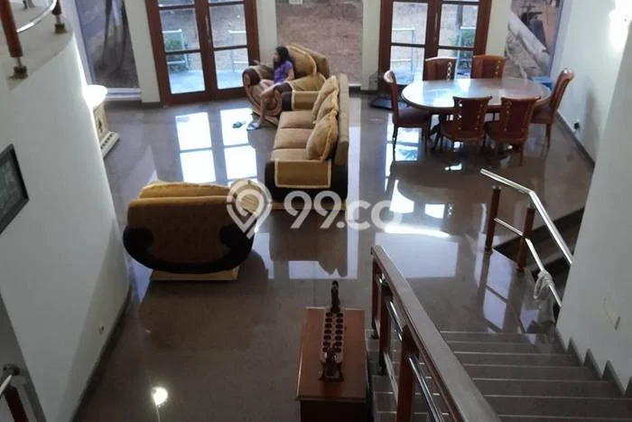 For Sale Rumah Elit Exclusive di Dukuh Pakis, Surabaya For Sale Rumah Elit Exclusive di Dukuh Pakis, Surabaya