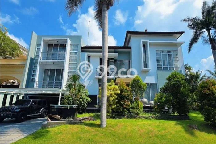 Rumah sewa siap pakai 6 Kamar Tidur di Pakuwon Indah, Surabaya Rumah sewa siap pakai 6 Kamar Tidur di Pakuwon Indah, Surabaya