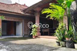 For Sale Rumah 5 Kamar Lokasi Ideal Bagus dan Strategis di Denpasar Selatan For Sale Rumah 5 Kamar Lokasi Ideal Bagus dan Strategis di Denpasar Selatan