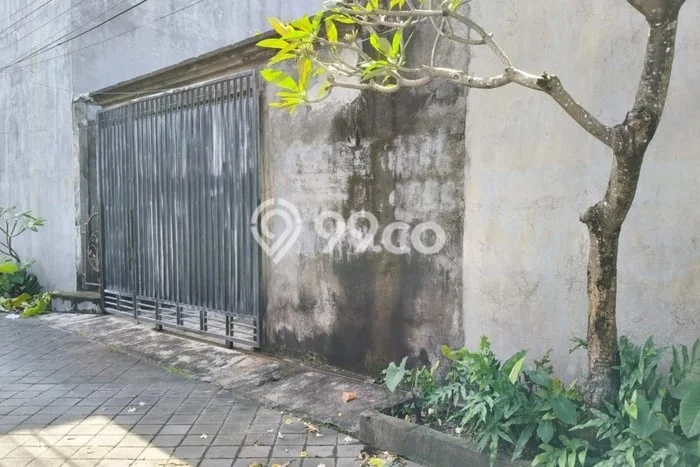 For Sale Rumah 5 Kamar Lokasi Ideal Bagus dan Strategis di Denpasar Selatan For Sale Rumah 5 Kamar Lokasi Ideal Bagus dan Strategis di Denpasar Selatan