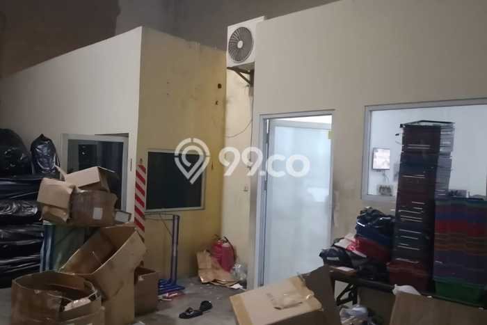 Gudang bagus disewakan di Cipondoh Tangerang dengan LB 300m2 harga sewa terbaik Gudang bagus disewakan di Cipondoh Tangerang dengan LB 300m2 harga sewa terbaik