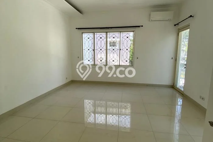 Rumah sewa siap huni 4 KT di Gading Serpong, Tangerang Rumah sewa siap huni 4 KT di Gading Serpong, Tangerang
