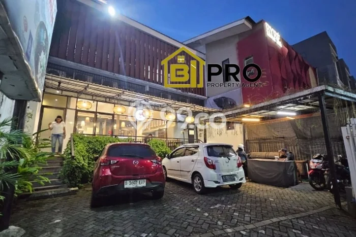 Disewakan Ruko di Pusat Kota Jakarta Timur Ramai Strategis Disewakan Ruko di Pusat Kota Jakarta Timur Ramai Strategis