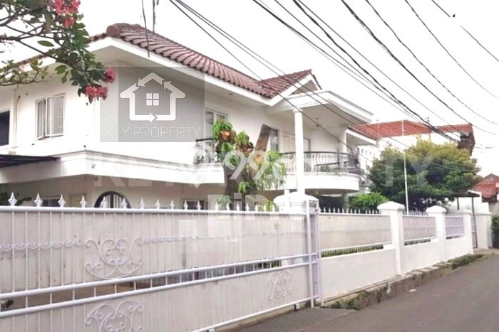 For Sale Rumah Mewah Exclusive di Matraman, Jakarta Timur For Sale Rumah Mewah Exclusive di Matraman, Jakarta Timur