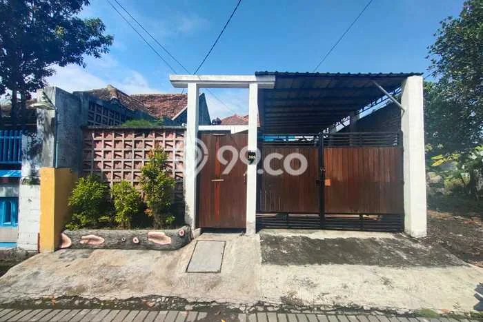 Rumah Minimalis Dijual di Gedangan 3 Kamar dengan LT 231m2 Rumah Minimalis Dijual di Gedangan 3 Kamar dengan LT 231m2