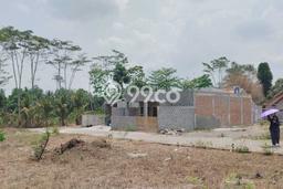 Kavling Tanah Dijual di Ngemplak, Sleman, Luas 137m2 Area Strategis Kavling Tanah Dijual di Ngemplak, Sleman, Luas 137m2 Area Strategis