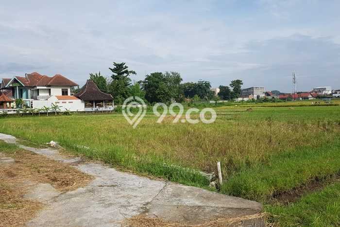 Tanah Dijual Area Strategis di Caturtunggal Yogyakarta 214m2 Tanah Dijual Area Strategis di Caturtunggal Yogyakarta 214m2